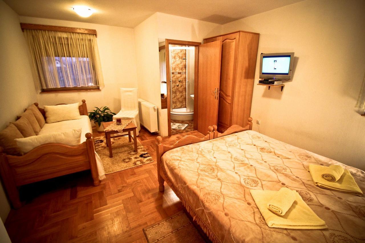 Bed and Breakfast Kod Ribica Jasenovac Exteriér fotografie